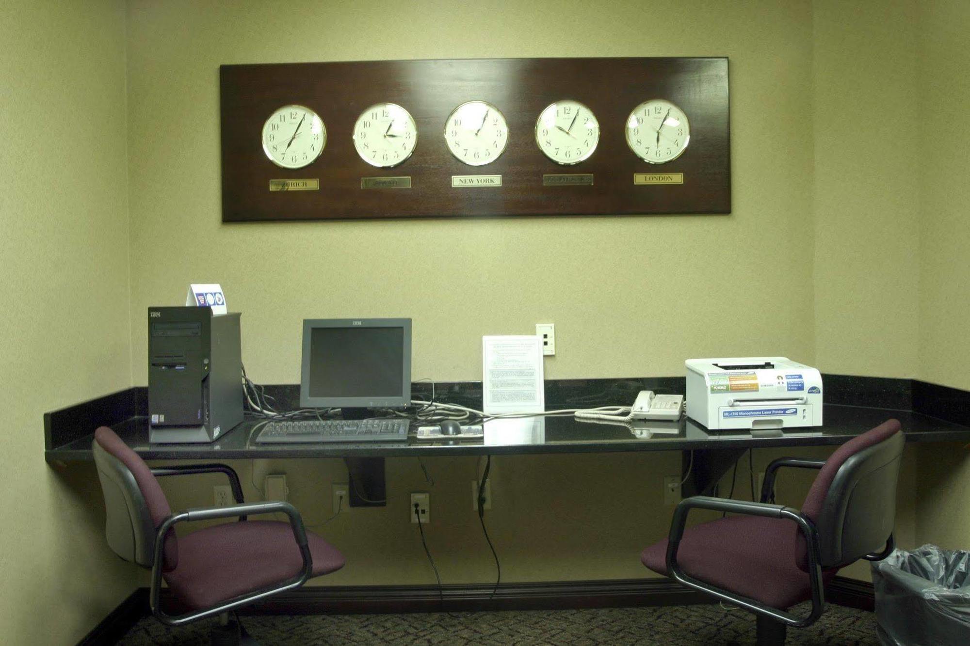 Magnuson Grand & Conference Center Somerset-Bridgewater Bagian luar foto